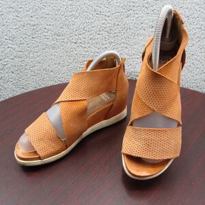 Eileen‎ Fisher Voice Suede Leather Strappy Perforate Wedge Sandals 7.5 Orange